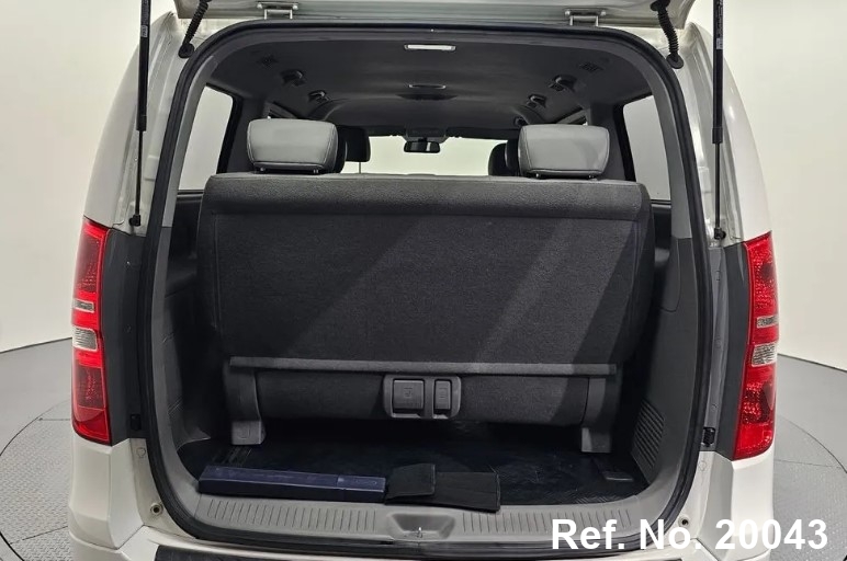  Hyundai / Grand Starex Stock No. 20043